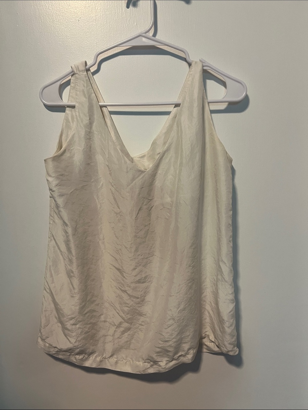 Express Satin V-Neck Camisole in Cream